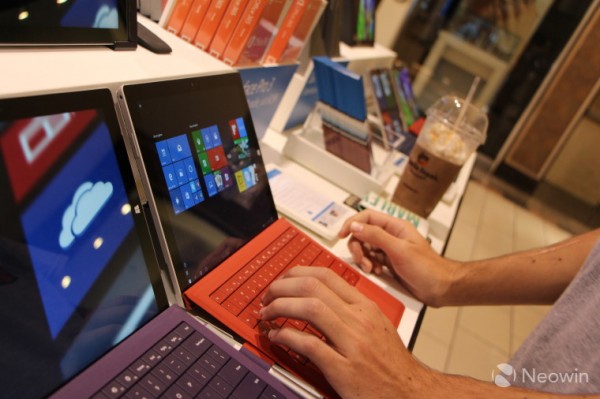 探访Windows 10发布首日的微软专卖店_行业新闻-中关村在线